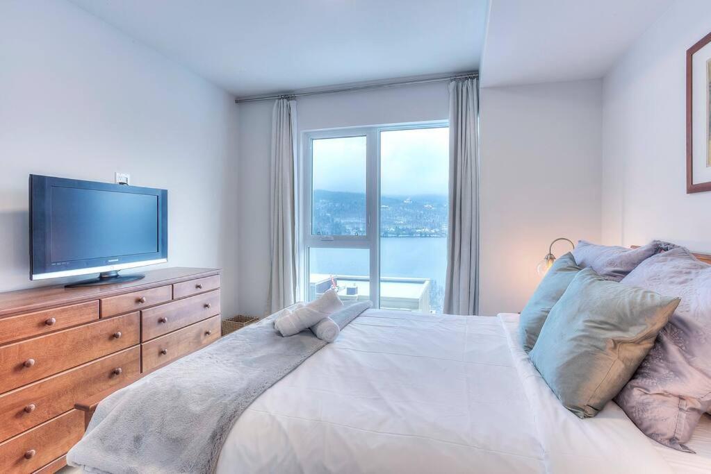 Serenity By The Slopes: Tremblant Waterfront Condo Mont-Tremblant Luaran gambar